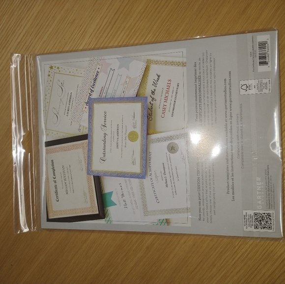 Gartner Studios 36004-S Gold Foil Certificate, 15 Pack - Picture 3 of 10